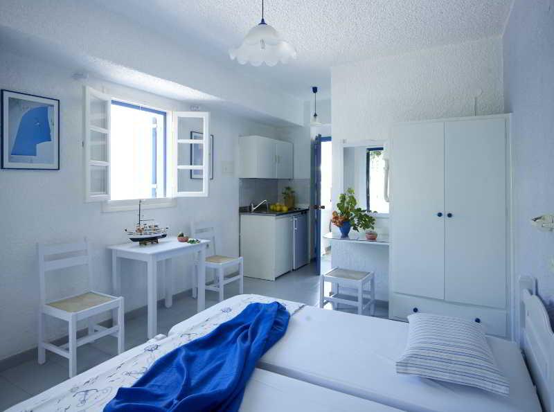 Ninetta'S Studios Poros Town ภายนอก รูปภาพ